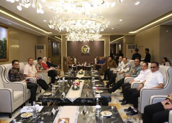 Rapat lanjutan di ruang delegasi DPR RI, Gedung Nusantara III, Jakarta.