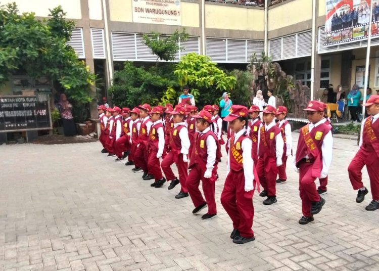 Lomba PBB di SDN Warugunung 1 Surabaya.