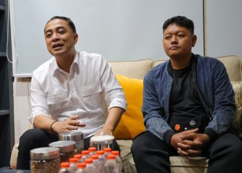 Wali Kota Surabaya Eri Cahyadi bersama Bagas Fradana..