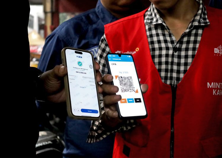 Foto ilustrasi, pembayaran parkir digital yang telah dilaksanakam Dishub Surabaya.