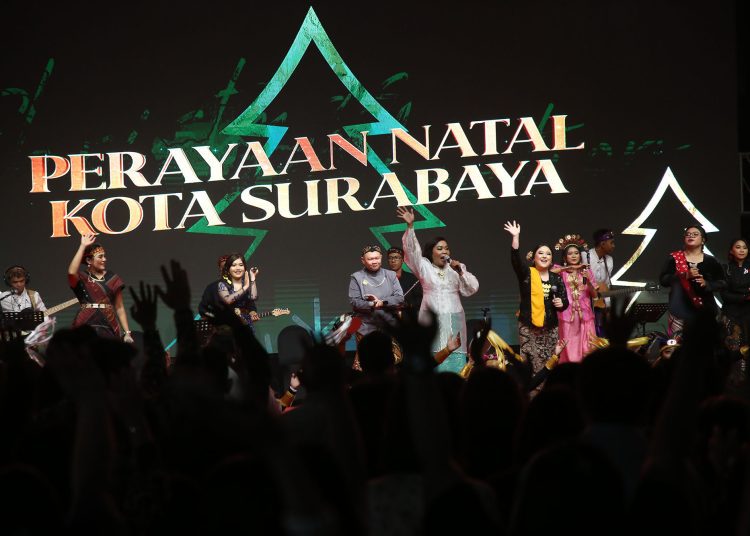 Perayaan natal oleh Pemkot Surabaya yang dilalaksanakan tahun sebelumnya.