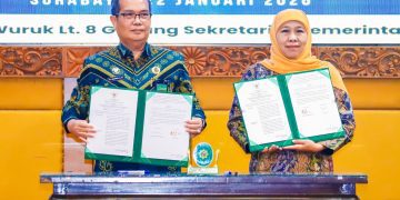 Penandatanganan Nota Kesepakatan (MoU) antara Gubernur Jawa Timur Khofifah Indar Parawansa  dengan Pengadilan Tinggi Agama Surabaya sebagai upaya mewujudkan kepastian hukum untuk menjaga ketahanan keluarga masyarakat di Provinsi Jatim.