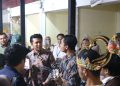 Wakil Gubernur Jatim Emil Elestianto Dardak saat menghadiri Festival Budaya bertajuk “Kridhakan Para Pandawa” di Aula Pasar Burung Gang Dolly.