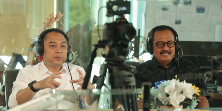 Wali Kota Surabaya Eri Cahyadi dan Wakil Wali Kota Surabaya Armuji