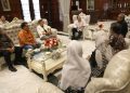 Audiensi dengan Asosiasi Badan Penyelenggara Perguruan Tinggi Swasta (ABP-PTSI) Jawa Timur di rumah dinas wali kota.
