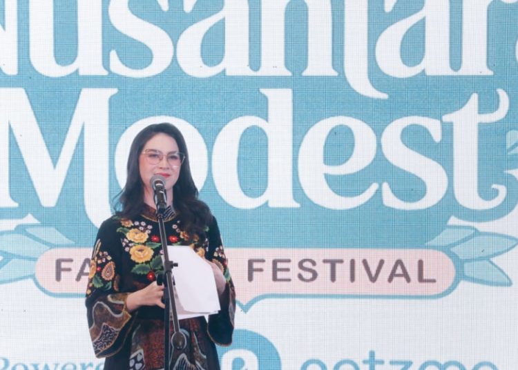 Ketua Dewan Kerajinan Nasional Daerah Provinsi Jawa Timur, Arumi Bachsin