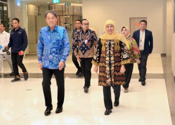 Gubernur Khofifah saat menghadiri East Java Investment Government – Japanese Business Networking Reception di Harris Hotel dan Conventions Bundaran Satelit, Surabaya.