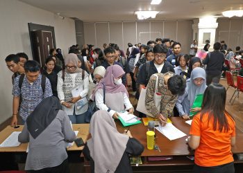 Foto ilustrasi, daftar ulang para mahasiswa penerima beasiswa pemuda tangguh.