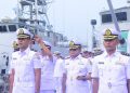 Prosesi sertijab Komandan KRI Singa-651 dan KRI Layang-635 di geladak utama KRI Singa-651 yang sandar di Dermaga “C” Koarmada II, Ujung Surabaya.