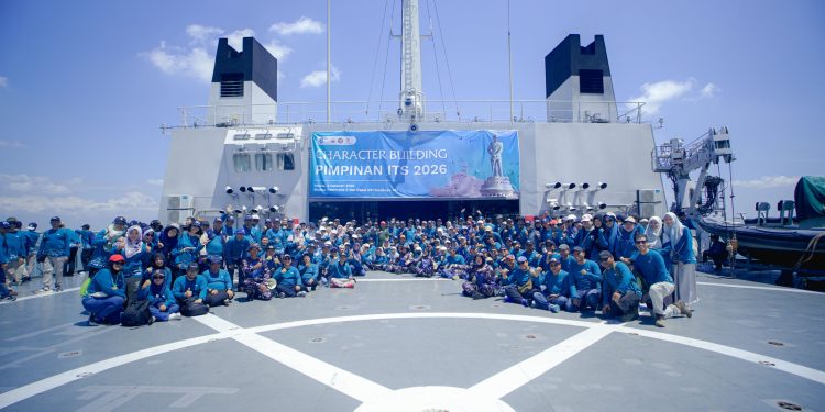 Character Building Pimpinan ITS 2026 yang berlangsung di Komando Armada (Koarmada) II