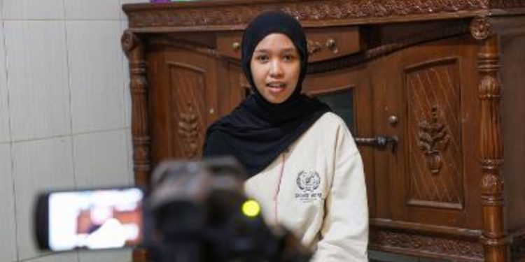 Wawancara salah satu mahasiswi yang dapat beasiswa Pemuda tangguh