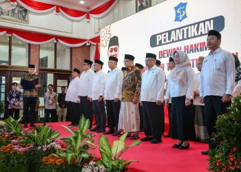 Pelantikan Dewan Hakim Musabaqah Tilawatil Quran (MTQ) XXIV Tingkat Kota Surabaya Tahun 2026.  di Lobi Lantai 2 Balai Kota Surabaya.