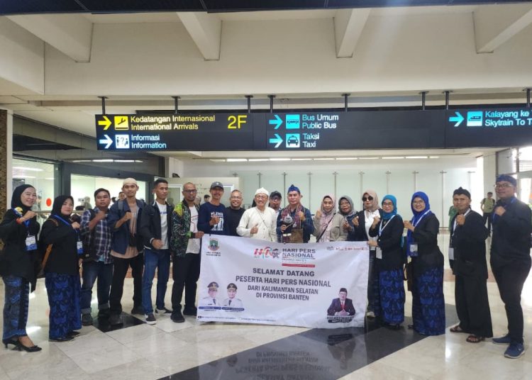 Anggota Persatuan Wartawan Indonesia (PWI) dari berbagai daerah mulai tiba di Serang, Banten.