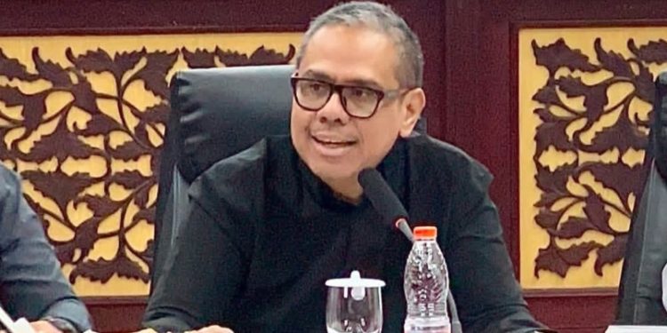 Wakil Ketua Komisi A DPRD Surabaya, Pdt. Rio Pattiselanno