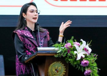 Ketua Dekranasda Jawa Timur sekaligus Bunda Literasi Jatim Arumi Bachsin