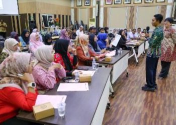 Program Review Pendampingan Pengembangan Usaha Mikro yang digelar di Ruang Praban lantai 3, Kantor Badan Perencanaan Pembangunan Daerah  Kota Surabaya.