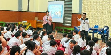 Dinamika Arek Suroboyo Hebat (DASH) di SMP Negeri 56 dan SMP Negeri 4 Surabaya.