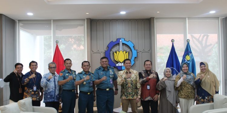 Courtesy visit jajaran AAL di Ruang Rektor ITS, Gedung Rektorat ITS,