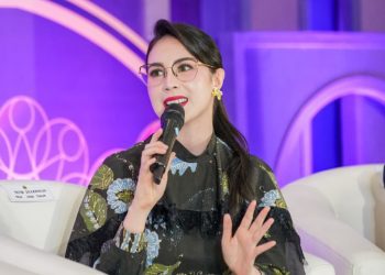 Ketua Dewan Kerajinan Nasional Daerah (Dekranasda) Jawa Timur Arumi Bachsin