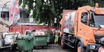 Salah satu tempat penampungan sampah yang dimiliki Kota Surabaya.