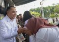 Wali Kota Surabaya Eri Cahyadi bersama Wakil Wali Kota Surabaya Armuji menggelar halalbihalal di halaman Balai Kota.