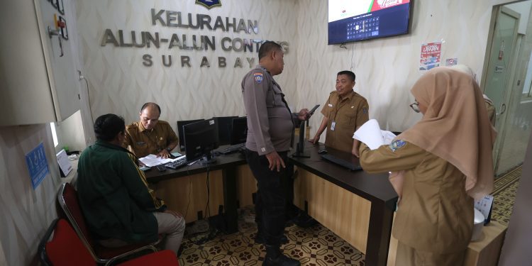 Penilaian Program Indonesia Asri di lingkungan OPD Pemkot Surabaya.