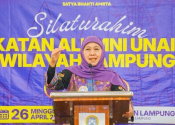 Gubernur Jawa Timur Khofifah Indar Parawansa