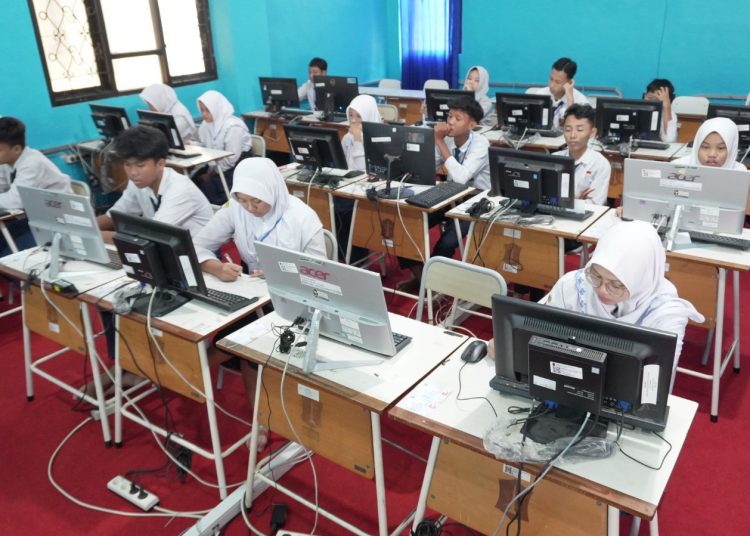 Salah satu Tes Kemampuan Akademik di sekolah di Surabaya.