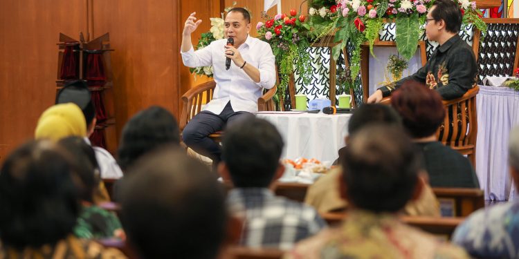 Sosialisasi kepada Persekutuan Gereja-Gereja di Indonesia Setempat (PGIS) Kota Surabaya bertempat di Gereja Kristen Indonesia (GKI) Diponegoro.