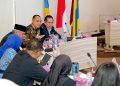 Wali Kota Eri Cahyadi saat menjadi salah satu pembicara pada “Seminar Sehari: Kepemimpinan Nusantara” di Gedung Sekolah Pascasarjana Universitas Airlangga.